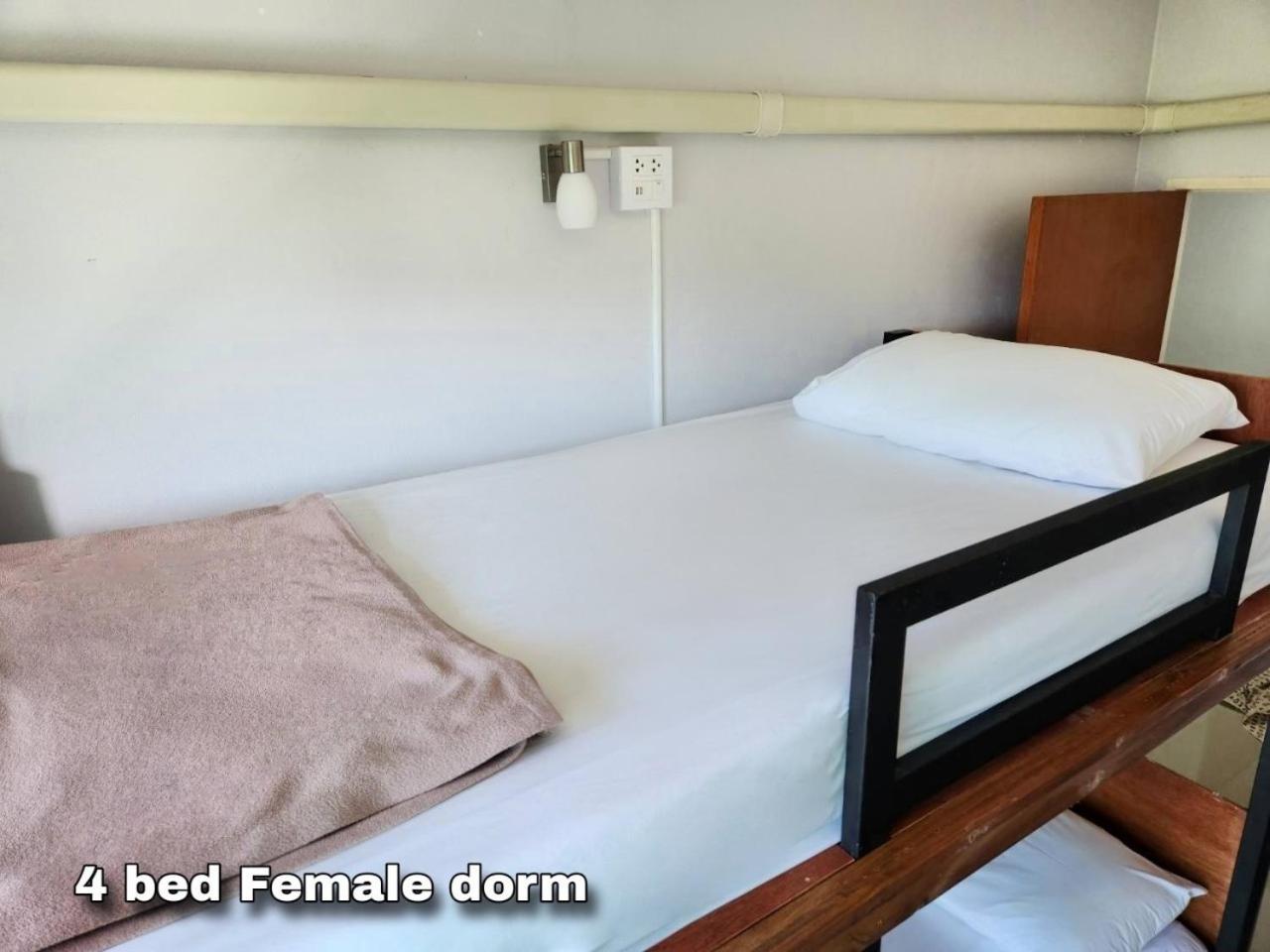 Theppahrak Hostel Khaolak Khao Lak Zimmer foto